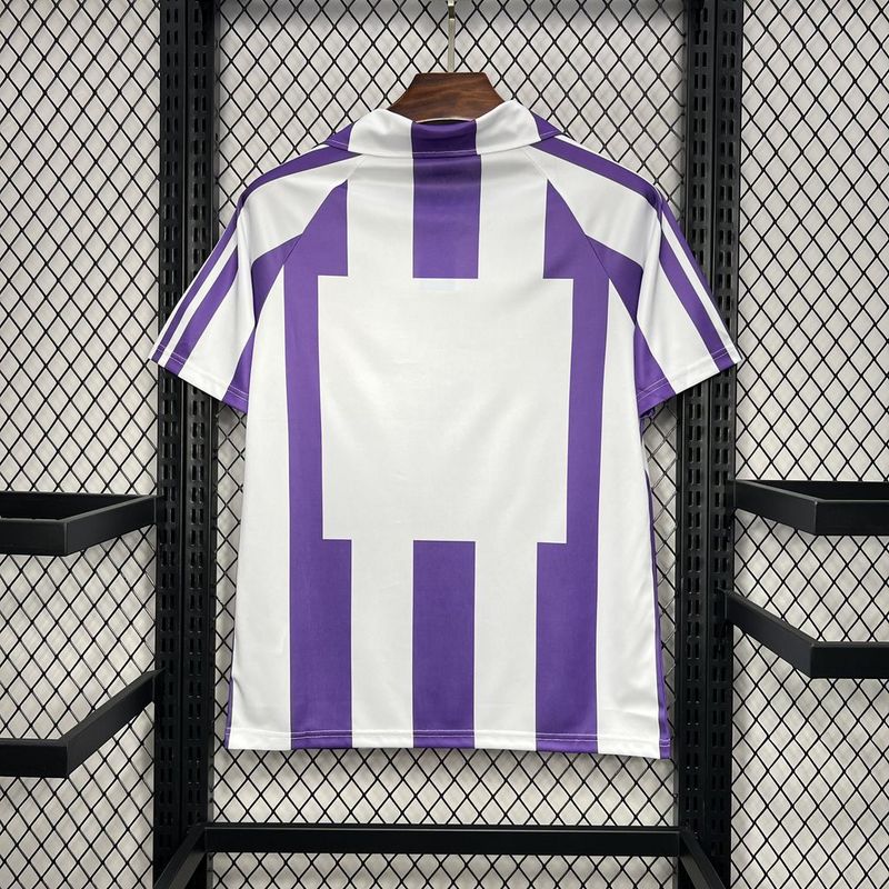 Valladolid. Camiseta local 1983-1984