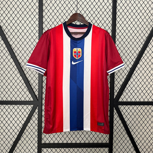 Selección de Noruega. Camiseta local 2024