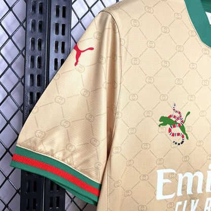 AC Milán. Camiseta Gucci Edition