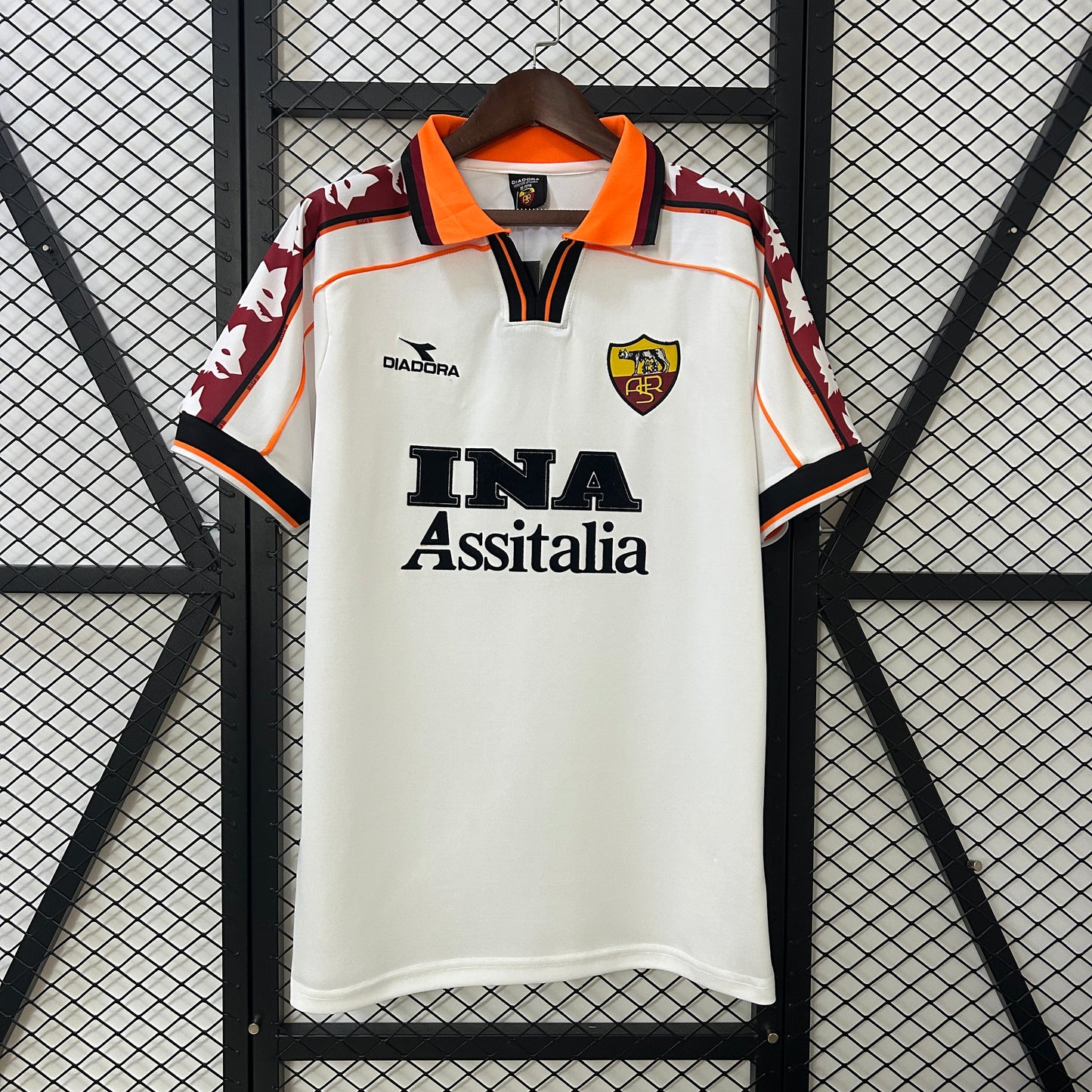AS Roma. Camiseta visitante 1998-1999