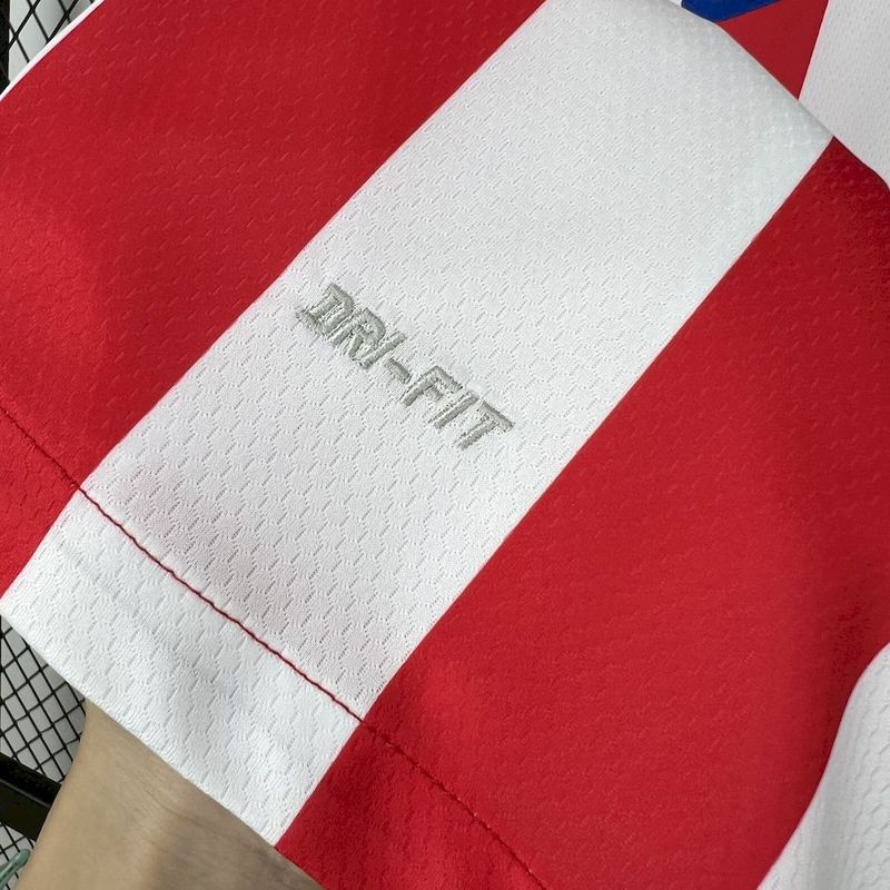 Atlético de Madrid. Camiseta local 2012-2013