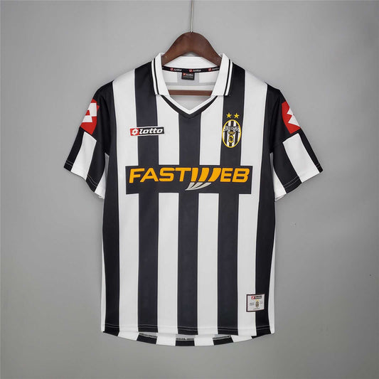 Juventus. Camiseta local 2001-2002