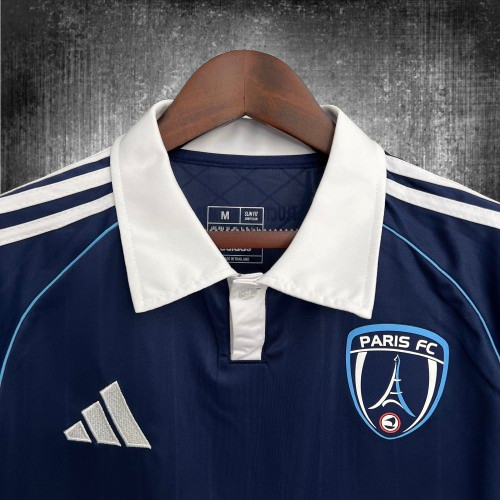 Paris FC. Camiseta local 2025-2026