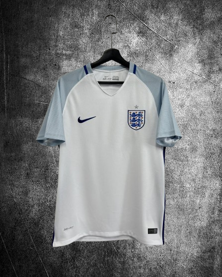 Selección de Inglaterra. Camiseta local 2016
