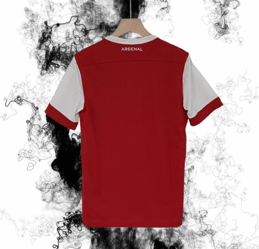 Arsenal. Camiseta local 2010-2011