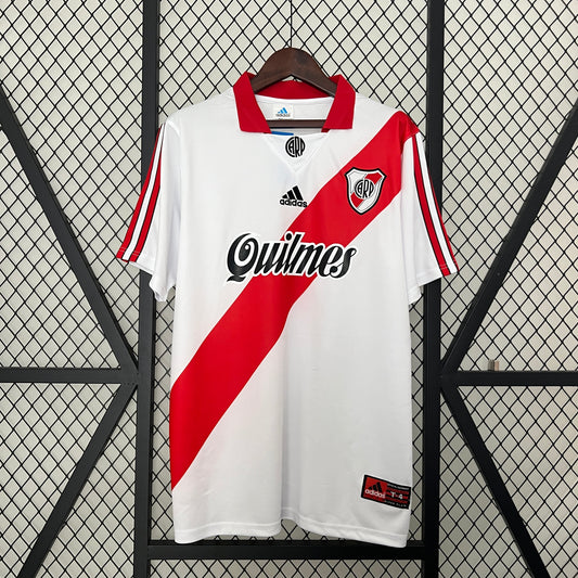 River Plate. Camiseta local 1998-1999