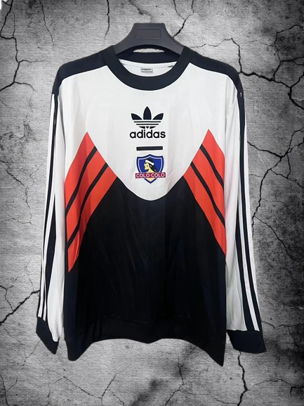 Colo Colo. Polerón Retro (Copia)