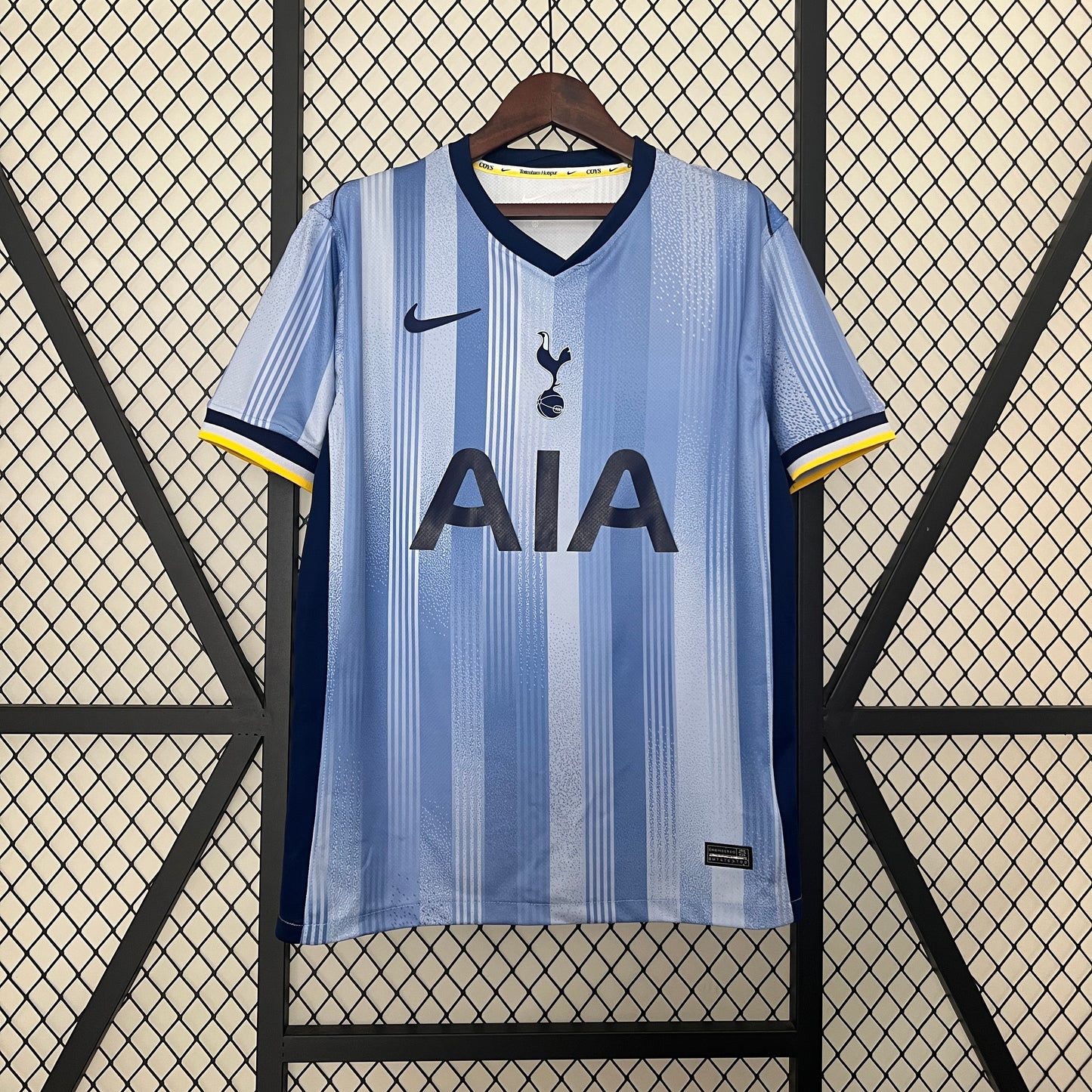 Tottenham. Camiseta visitante 2024-2025