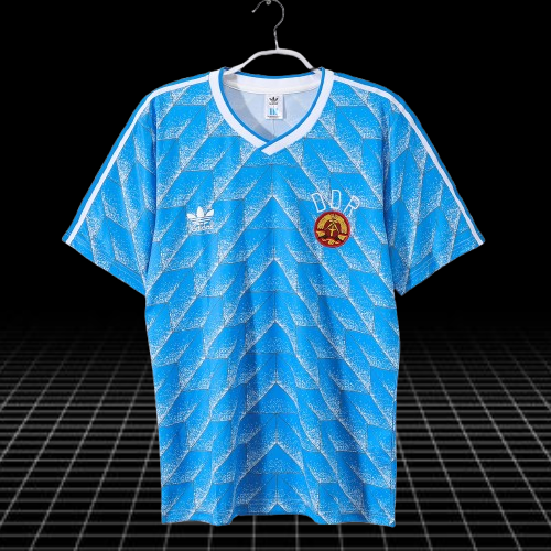Selección de Alemania Oriental DDR. Camiseta local 1988 (Sin Estampado)