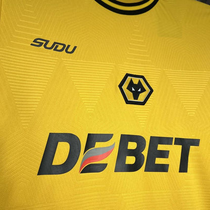 Wolverhampton. Camiseta local 2024-2025