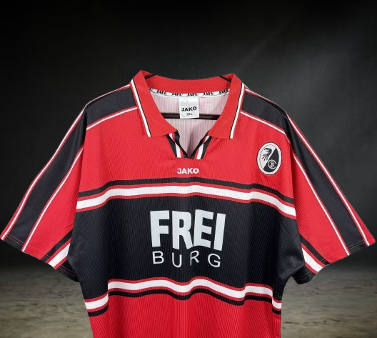 Friburgo. Camiseta local 2000-2001