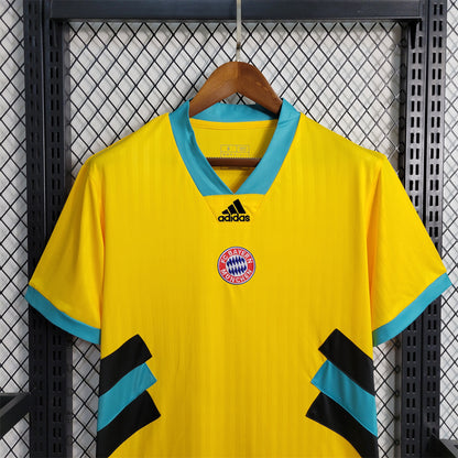 Bayern Munich. Camiseta Edición Especial Retro