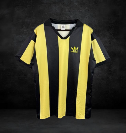 Peñarol. Camiseta local 1982