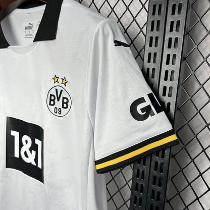 Borussia Dortmund. Tercera camiseta 2024-2025