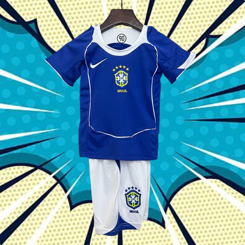 Selección de Brasil. Kit Niño visitante 2004