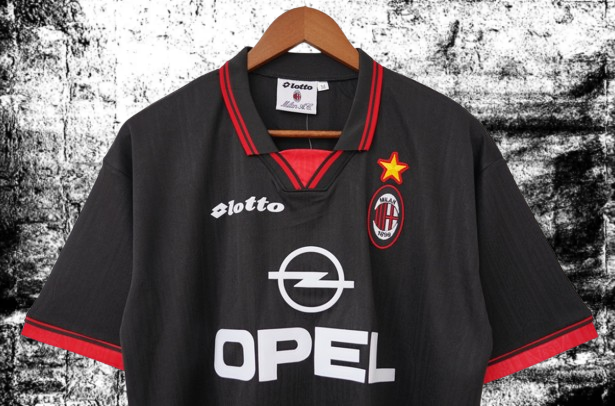 AC Milan. Cuarta camiseta 1997-1998