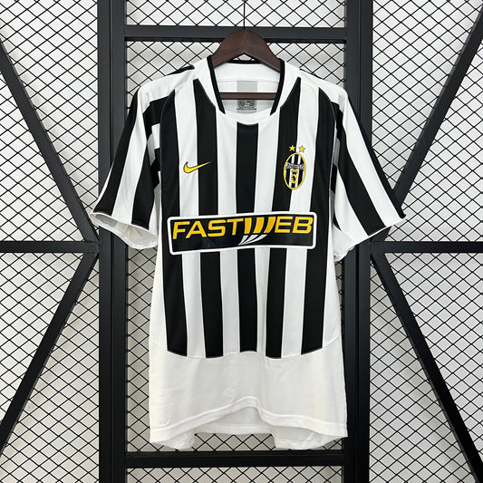 Juventus. Camiseta local 2003-2004