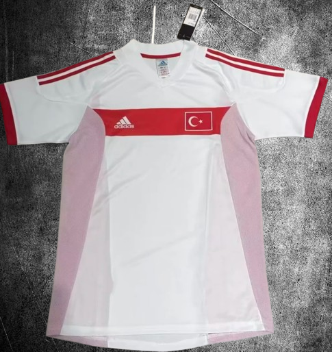 Selección de Turquía. Camiseta local 2002