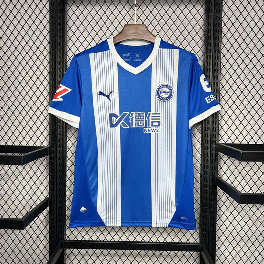 Deportivo Alavés. Camiseta local 2024-2025