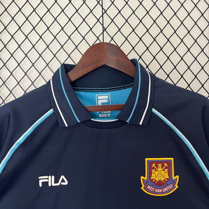 West Ham United. Tercera camiseta  1999-2001