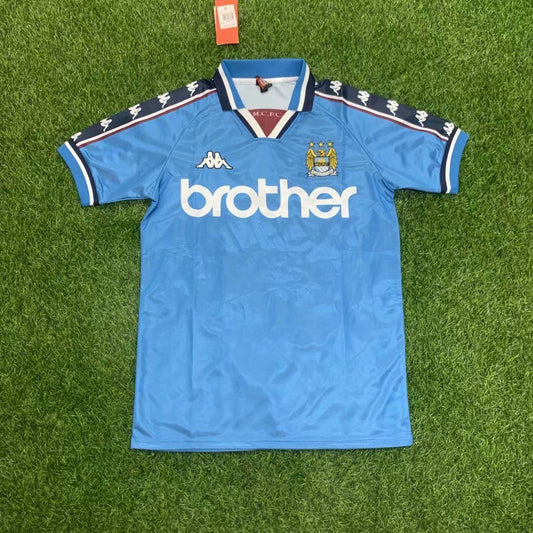 Manchester City. Camiseta local 1998-1999