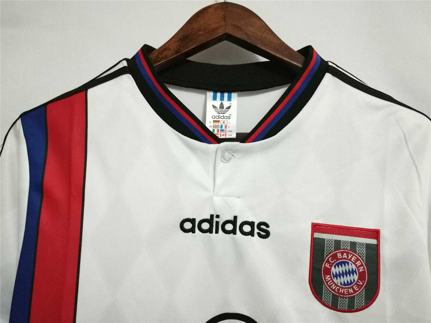 Bayern Munich. Camiseta visitante 1995-1996