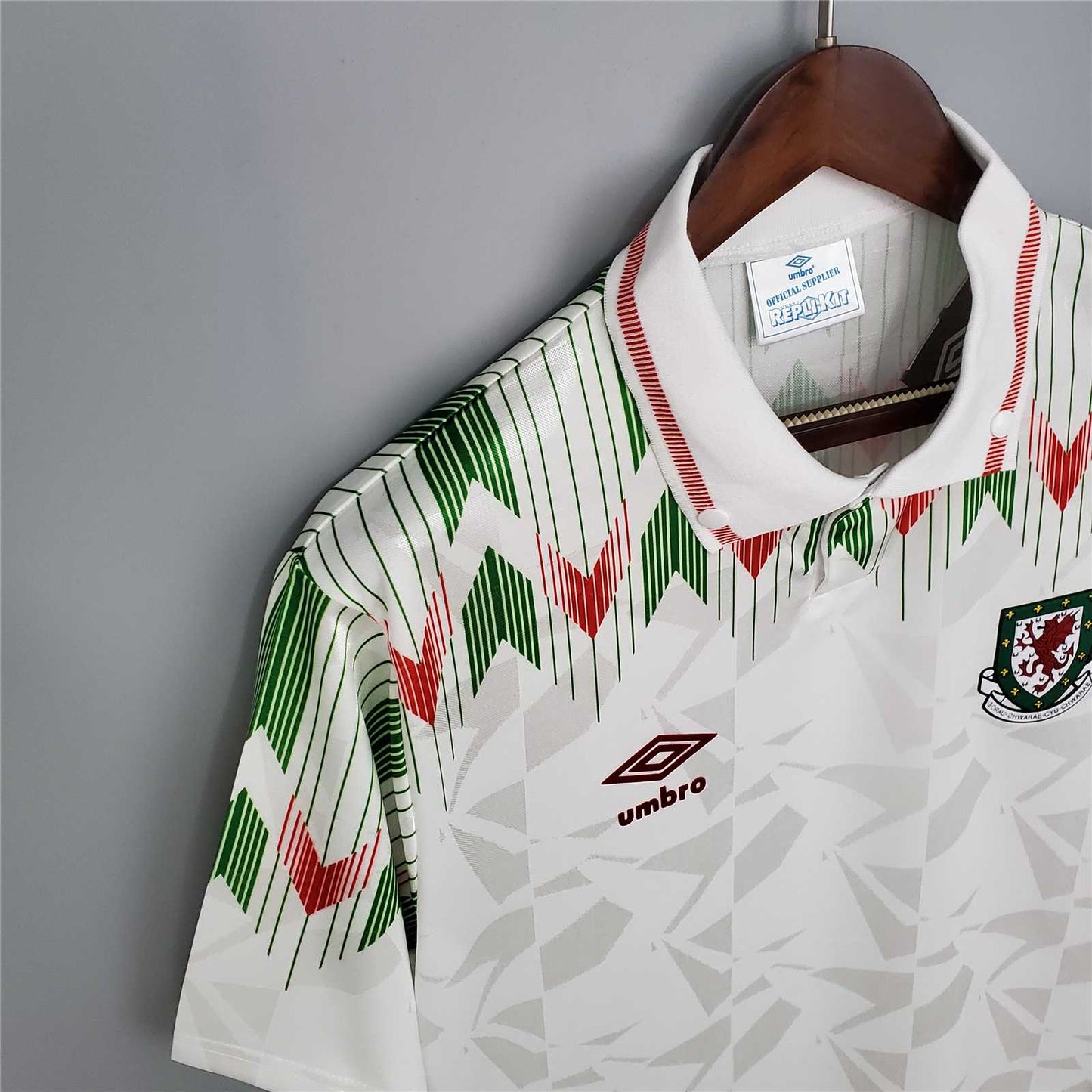 Selección de Gales. Camiseta visitante 1990-1992
