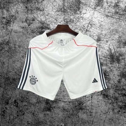 Bayern Munich. Short visitante 2025-2026