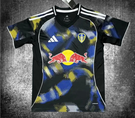 Leeds United. Tercera camiseta 2025-2026