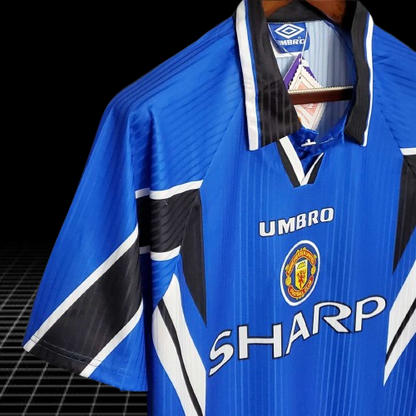 Manchester United. Tercera camiseta 1996-1998 (Sin Estampado)