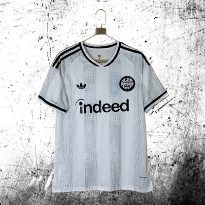 Frankfurt. Camiseta visitante 2026-2027