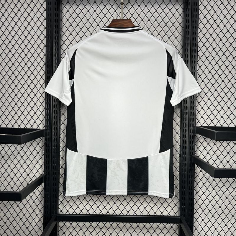 Juventus. Camiseta local 2024-2025