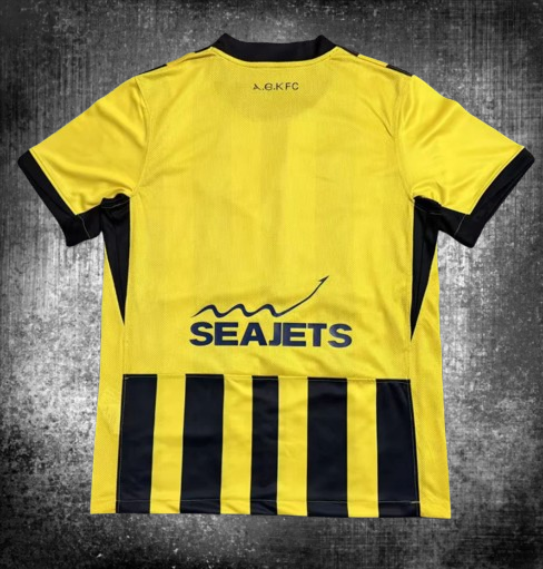 AEK Atenas. Camiseta local 2025-2026