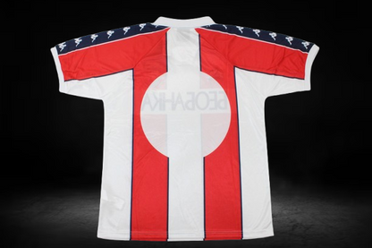 Estrella Roja de Belgrado. Camiseta local 1996-1998