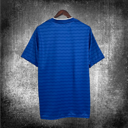 Everton. Camiseta local 2025-2026