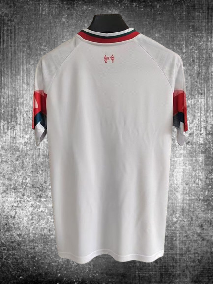 Liverpool. Camiseta Edición Especial 2025-2026
