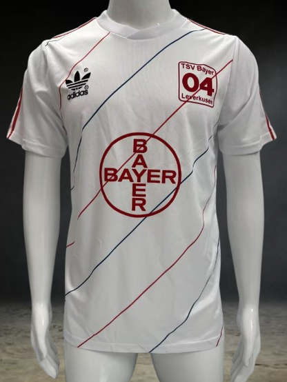Bayer Leverkusen. Camiseta visitante 19878-1988