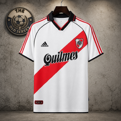 River Plate. Camiseta local 2000-2001