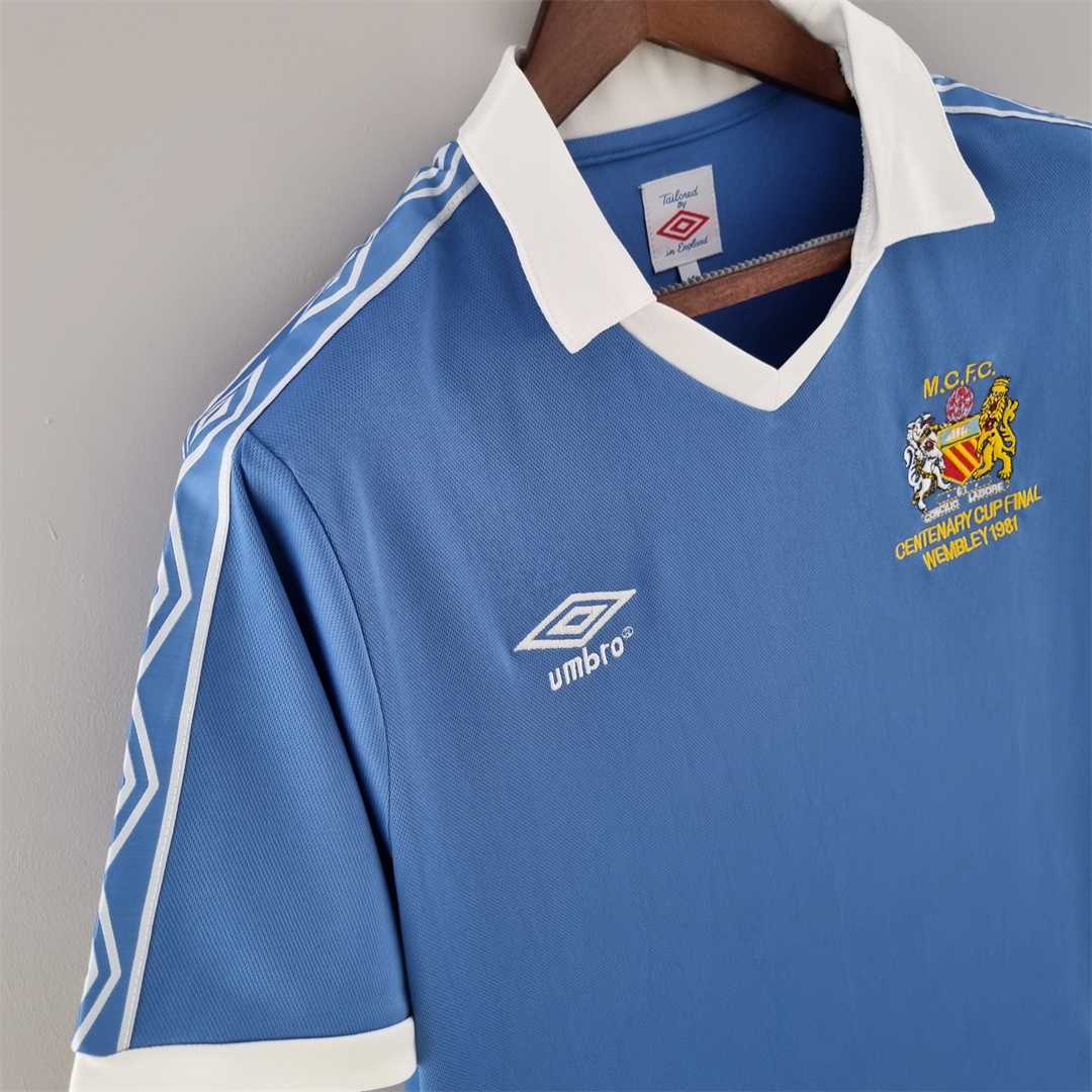 Manchester City. Camiseta local 1981-1982