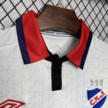 Nacional. Camiseta local 2024-2025