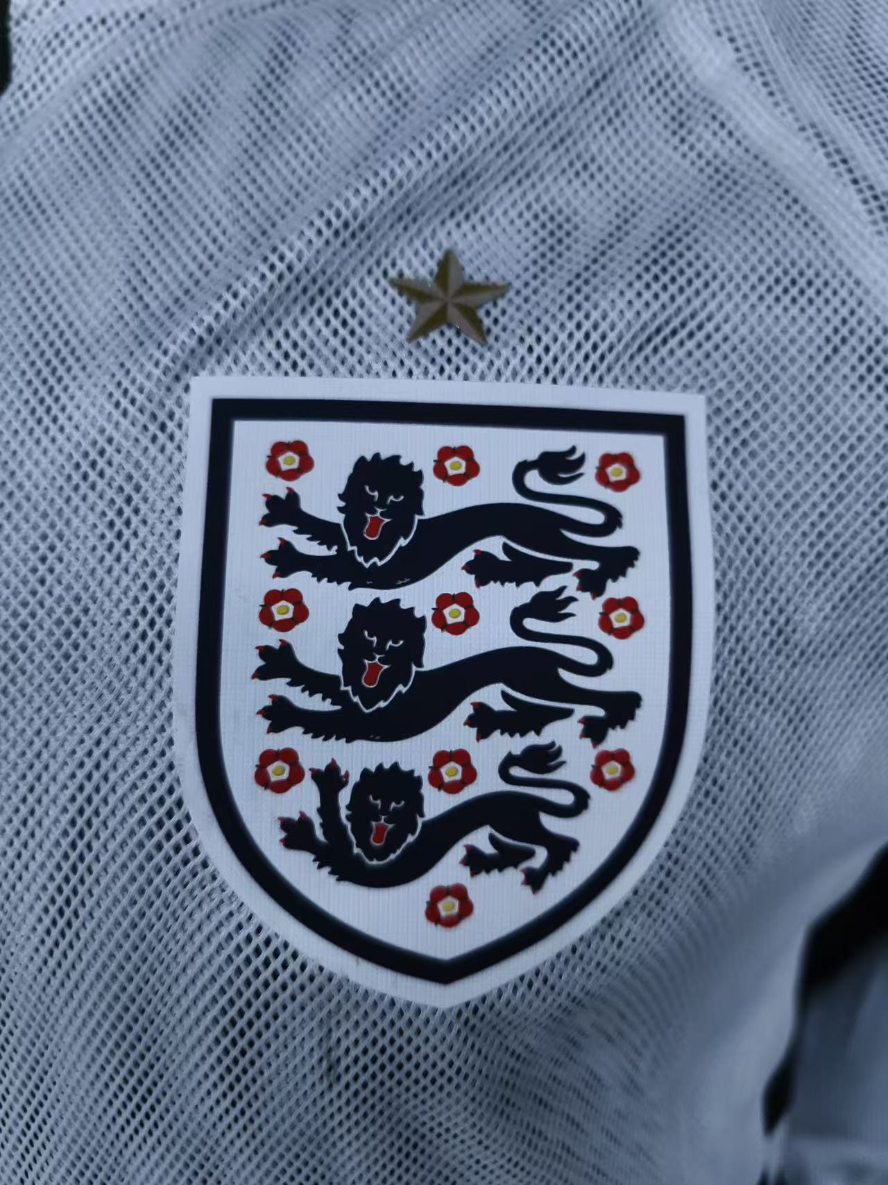 Selección de Inglaterra. Cortaviento World Cup 2026 White