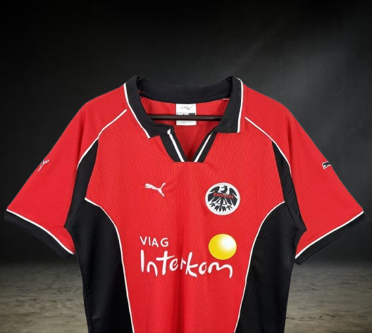 Frankfurt. Camiseta local 1998-2000