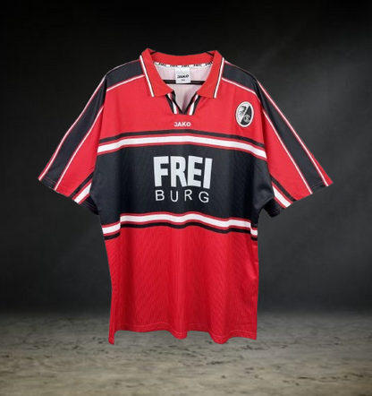 Friburgo. Camiseta local 2000-2001