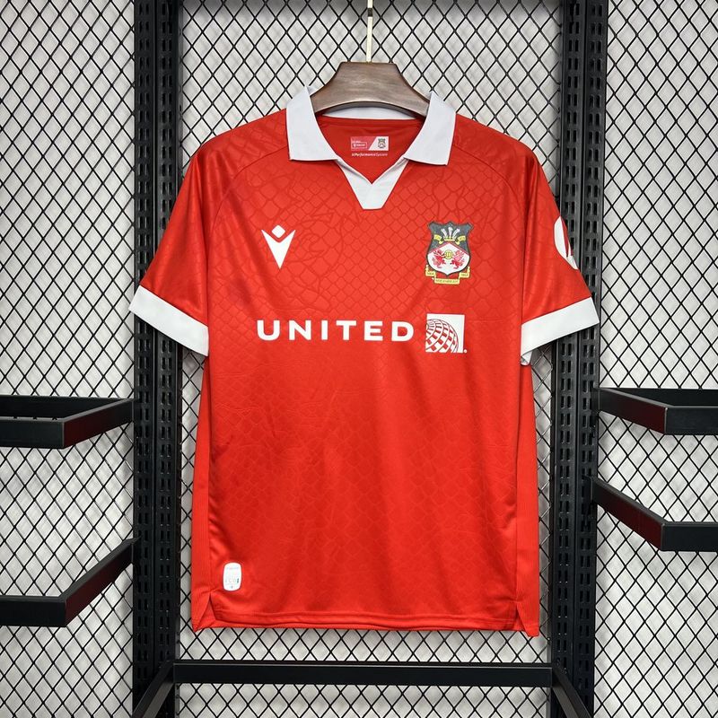 Wrexham. Camiseta local 2024-2025