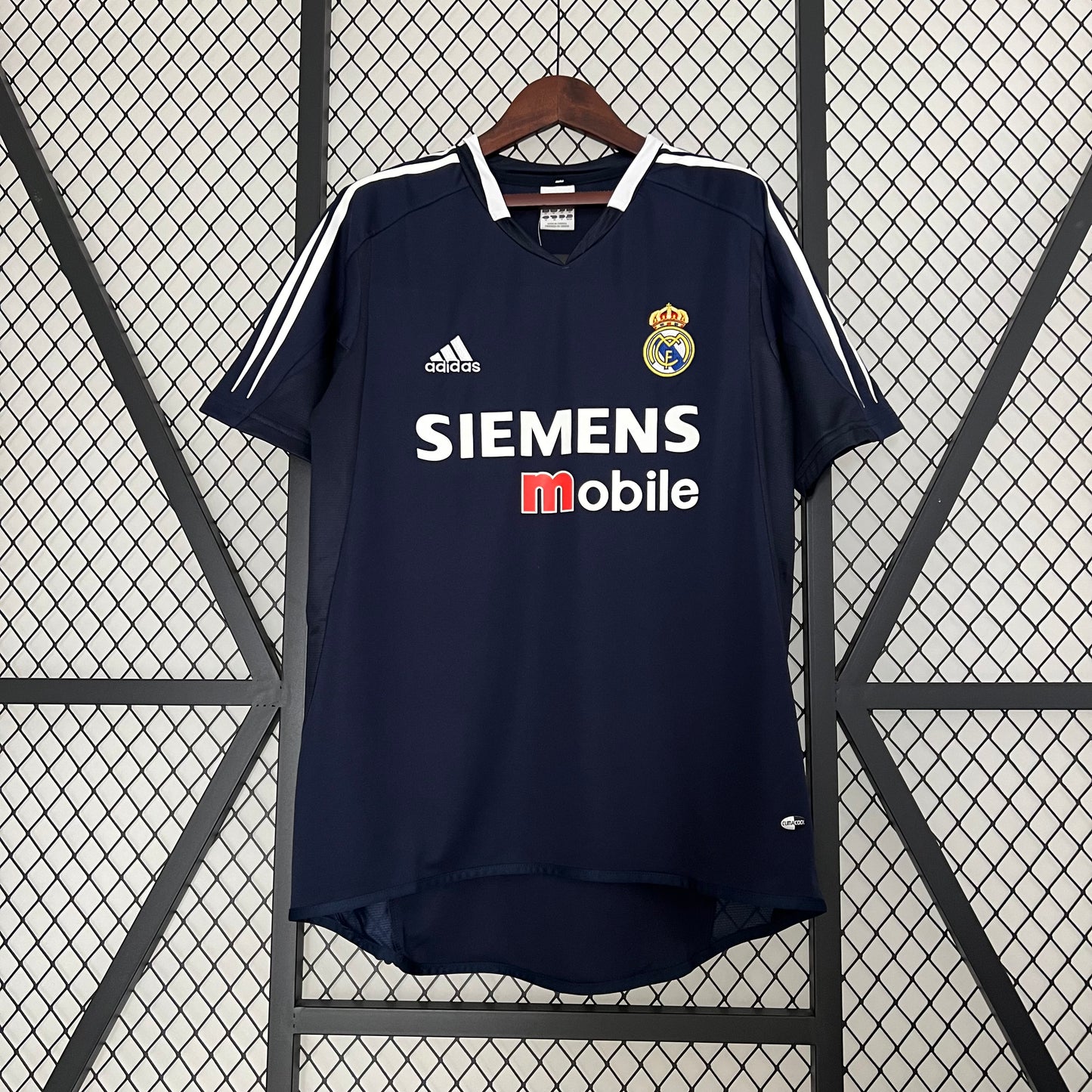 Real Madrid. Camiseta visitante 2004-2005