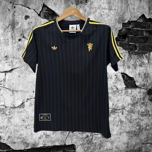Manchester United. Camiseta Edición Terrace Icons Black