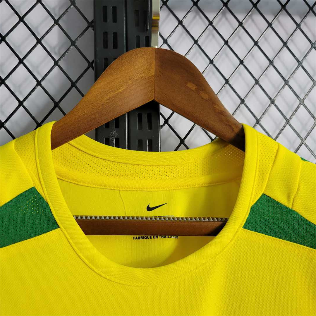 Selección de Brasil. Camiseta local 2002