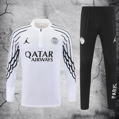 PSG. Buzo Blanco 2025-2026 (Cierre medio)