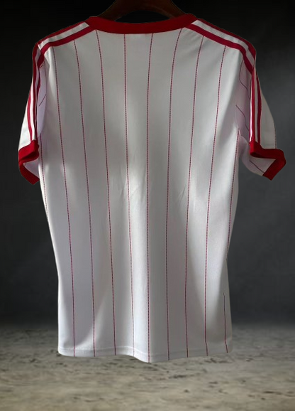 Hamburgo. Camiseta local 1981-1982