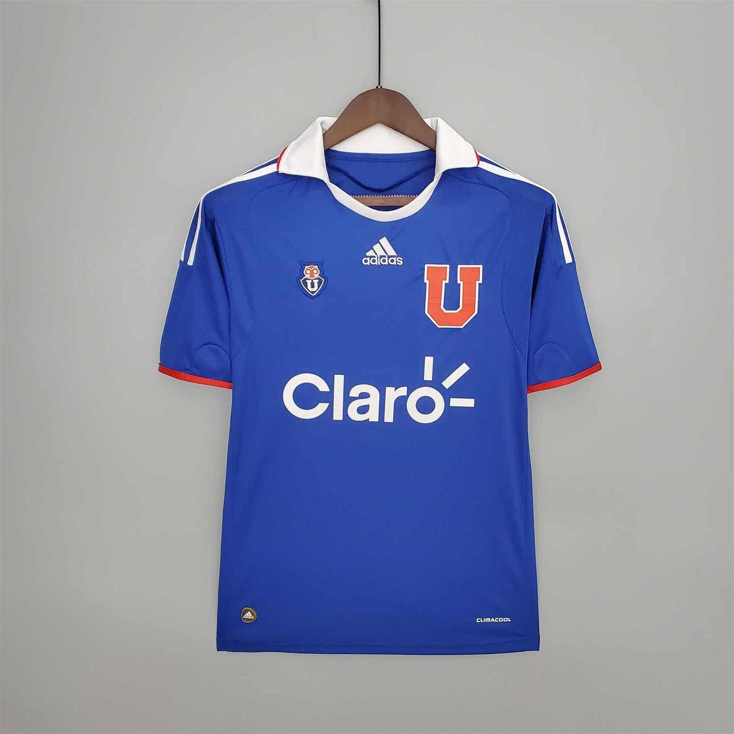 Universidad de Chile. Camiseta local 2011